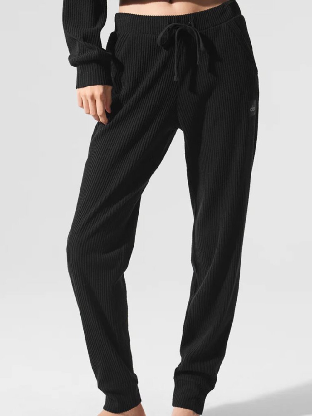 alo muse sweatpant size M black